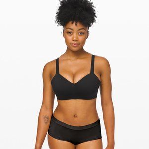 bundle of 2 lululemon Hold True bra 34E (DD)